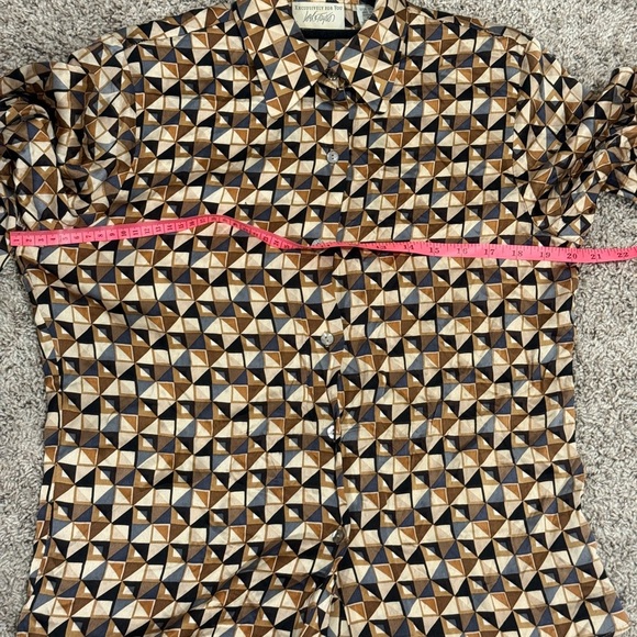 Lords & Taylors 100% Silk Geometric Patterned Brown Shirt - Picture 4 of 7